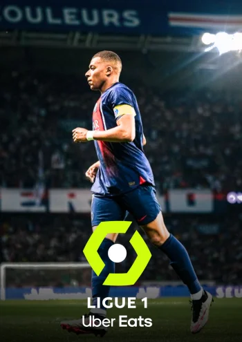 Kylian Mbappé im dunkelblauen PSG-Trikot läuft über den Platz; das Ligue 1 Uber Eats Logo ist mittig platziert.