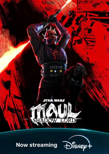 Darth Maul in einer Kampfpose mit seinem glühenden Doppelklingen-Lichtschwert vor einem abstrakten, rot-schwarzen Hintergrund.